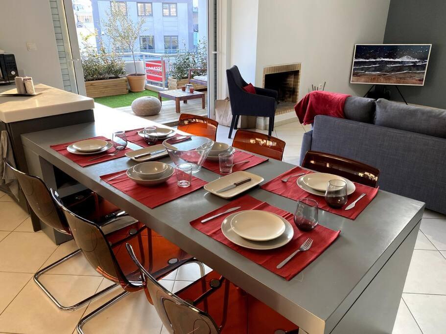 Spacious And Sunkissed 3Br & 2 Bathrooms Apartment Atenas Exterior foto