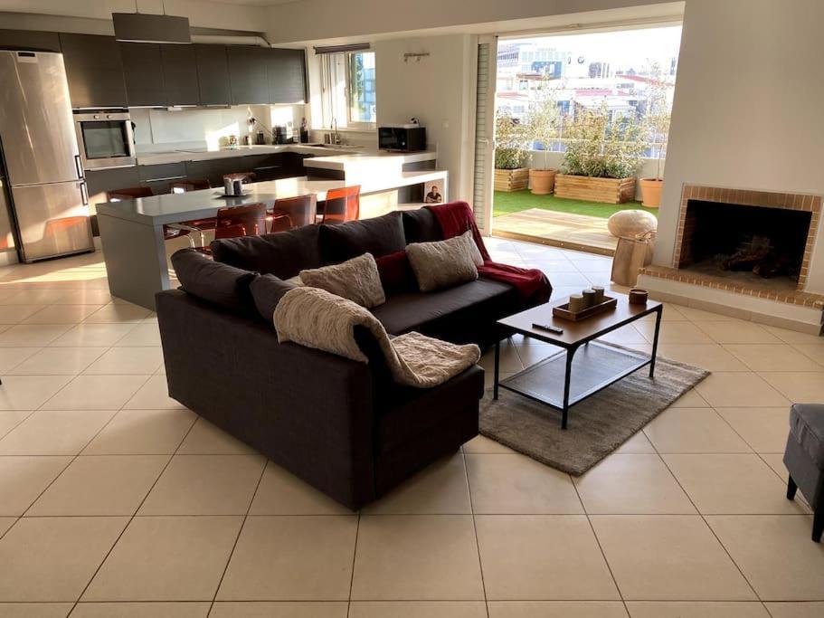 Spacious And Sunkissed 3Br & 2 Bathrooms Apartment Atenas Exterior foto